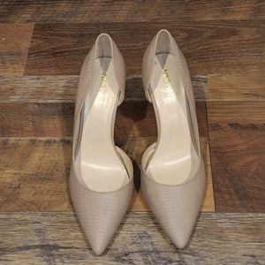 Beige heels